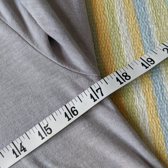 🛍️ BUNDLE ONLY | GAP gray flowy shift top Small - Picture 9 of 12